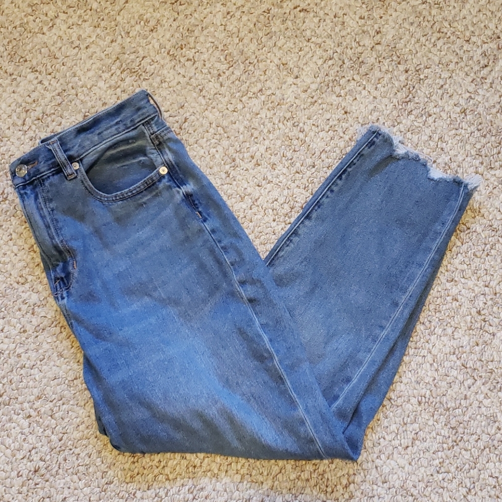 American Eagle Mom Jeans